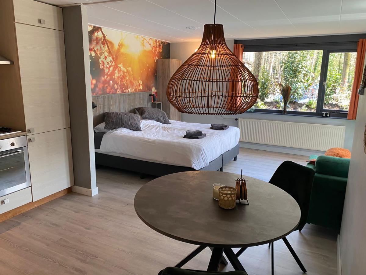 De Veluwse Bos Lodge Оттерло Экстерьер фото